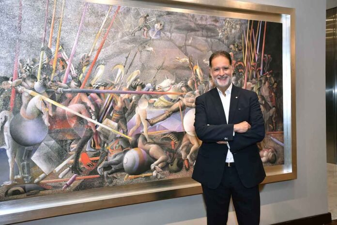 Alvaro-10 Álvaro Rey en la apertura de la muestra