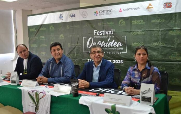 En la presentación del Festival de la Orquídea