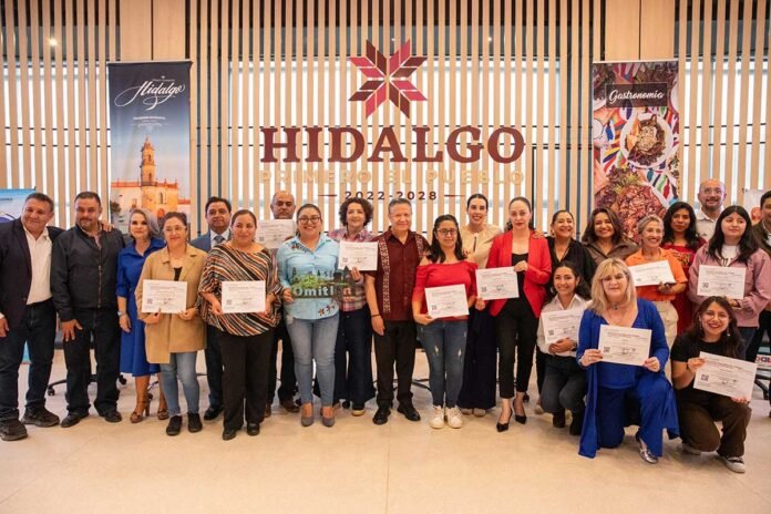 Entregan Registro Nacional de Turismo