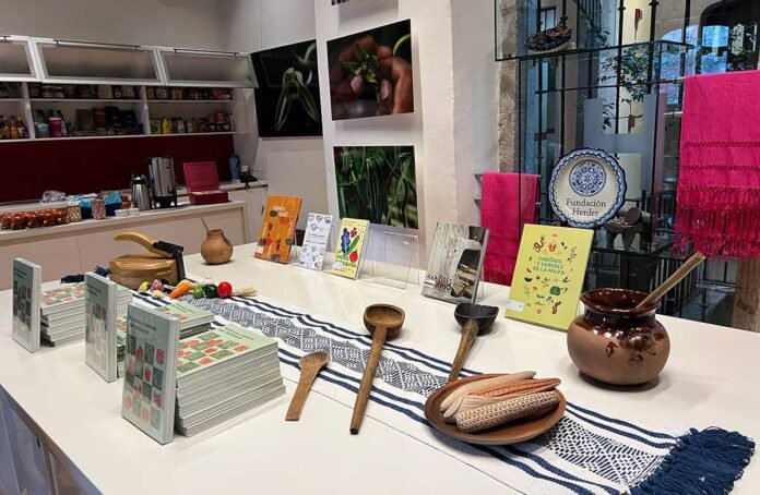 Historias y sabores que habitamos, recetario editado por Casa Gallina