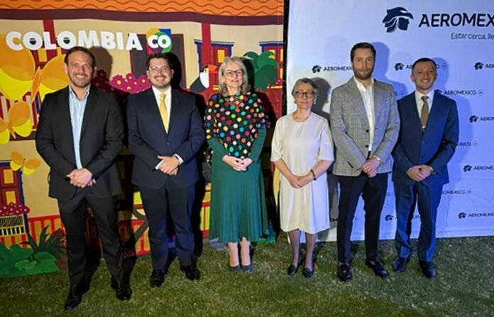 Presentan vuelo a Cartagena, Colombia