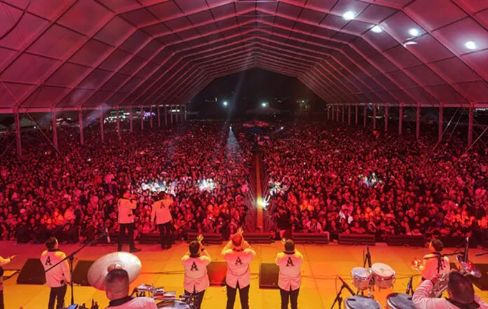 La Arrolladora Banda Limón