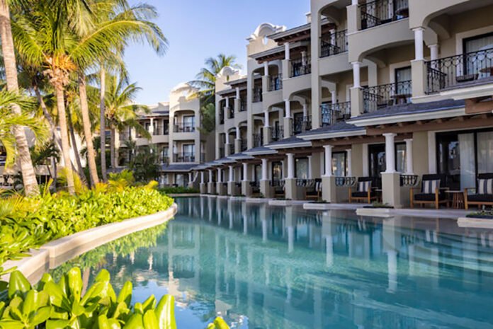 Hyatt vende hoteles de playa a Tortuga Resorts