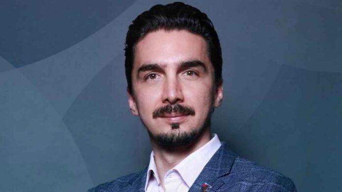 Alejandro Martínez intentó hacer suyo un nombre o marca con resonancia global