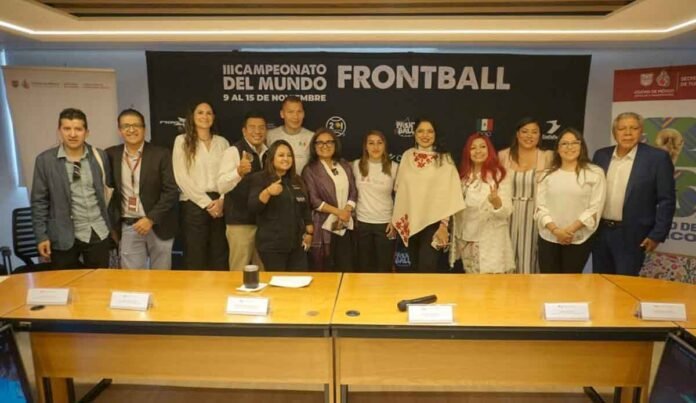 Durante el anuncio del torneo