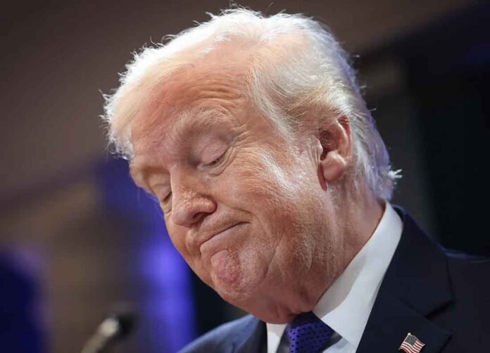 El fallo de la Suprema Corte de Justicia de EU que impide a Donald Trump imponer aranceles bajo la Ley de IEPA, provocó la ira del presidente estadounidense