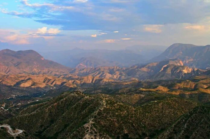 El Camino Iniciático de Santiago de Querétaro es ruta de turismo espiritual y de senderismo