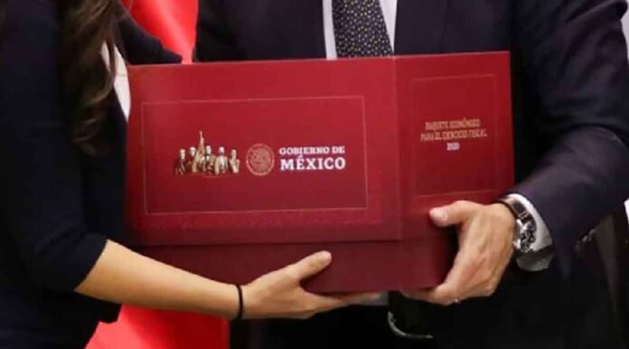 La publicación del Paquete Económico será relevante para la evaluación de riesgo de las finanzas públicas de México
